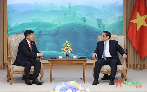 Thủ tướng Chính phủ Phạm Minh Chính tiếp Bộ trưởng Bộ Tư pháp và Nội vụ Mông Cổ